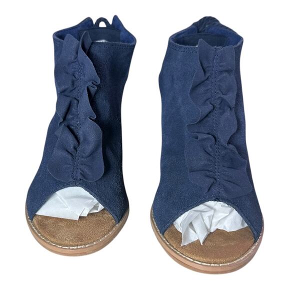 Toms Elba Peep Toe Stacked Wood Block 3” heel bootie sandal 6.5 navy blue ruffle - Picture 7 of 14